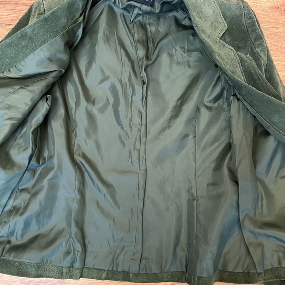 Green suede jacket, size Petite M - Picture 4 of 5